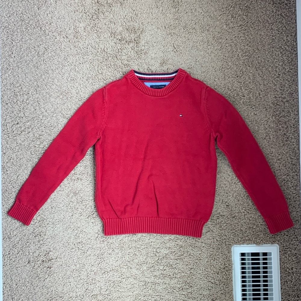 Tommy Hilfiger boy crew neck red sweater M 8-10